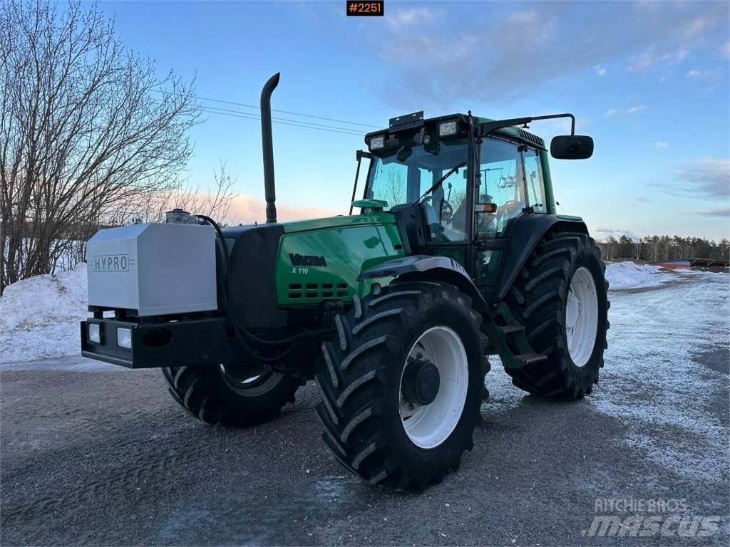 Valtra X110 Tractors