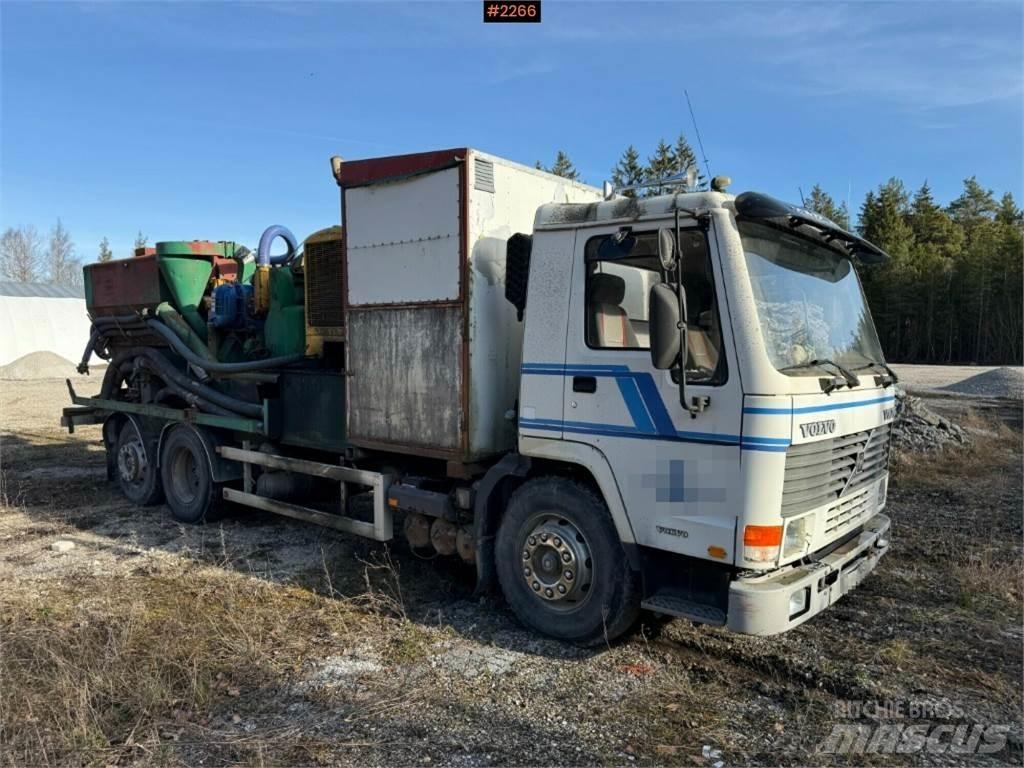 Volvo FL10 Flatbed / Dropside trucks