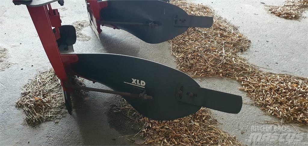 Agrolux 6SK Reversible ploughs