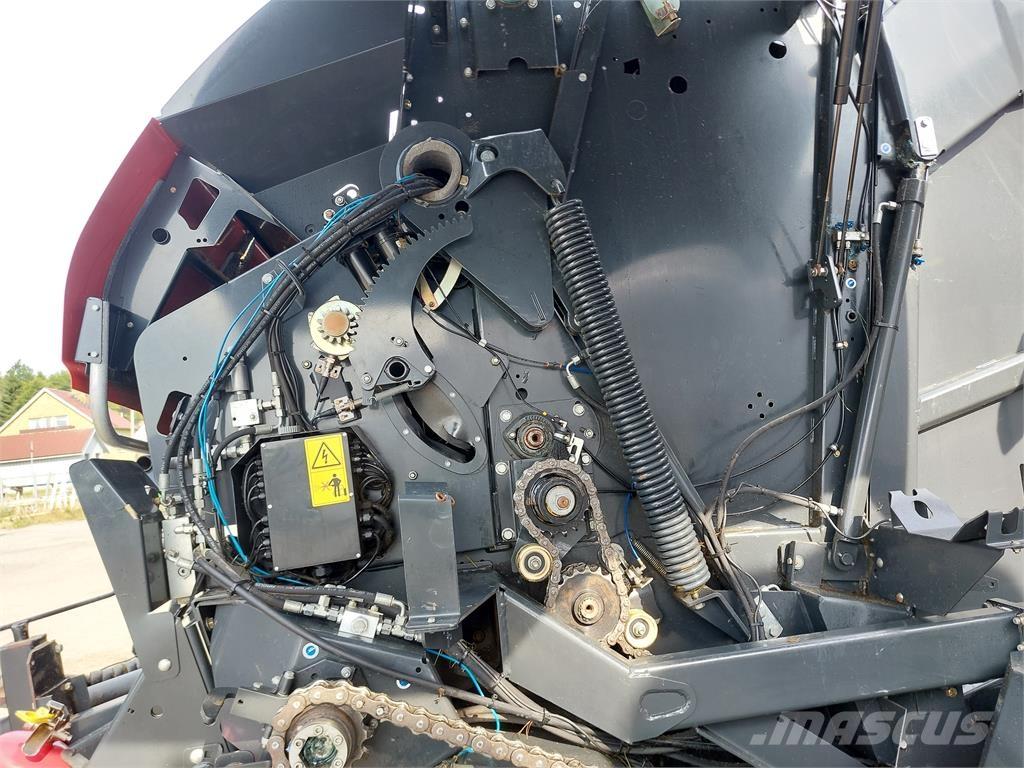 Kuhn VBP 3195 Round balers