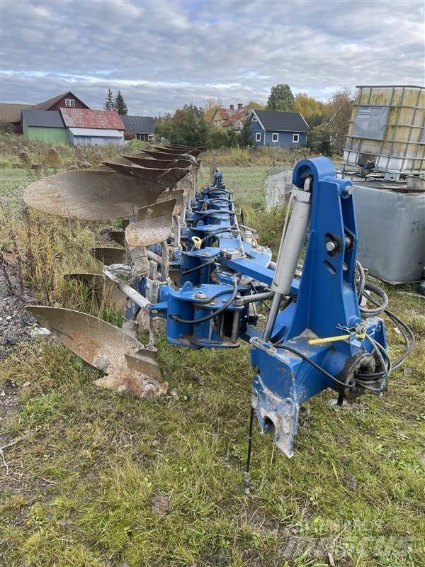 Överum VFEX Reversible ploughs
