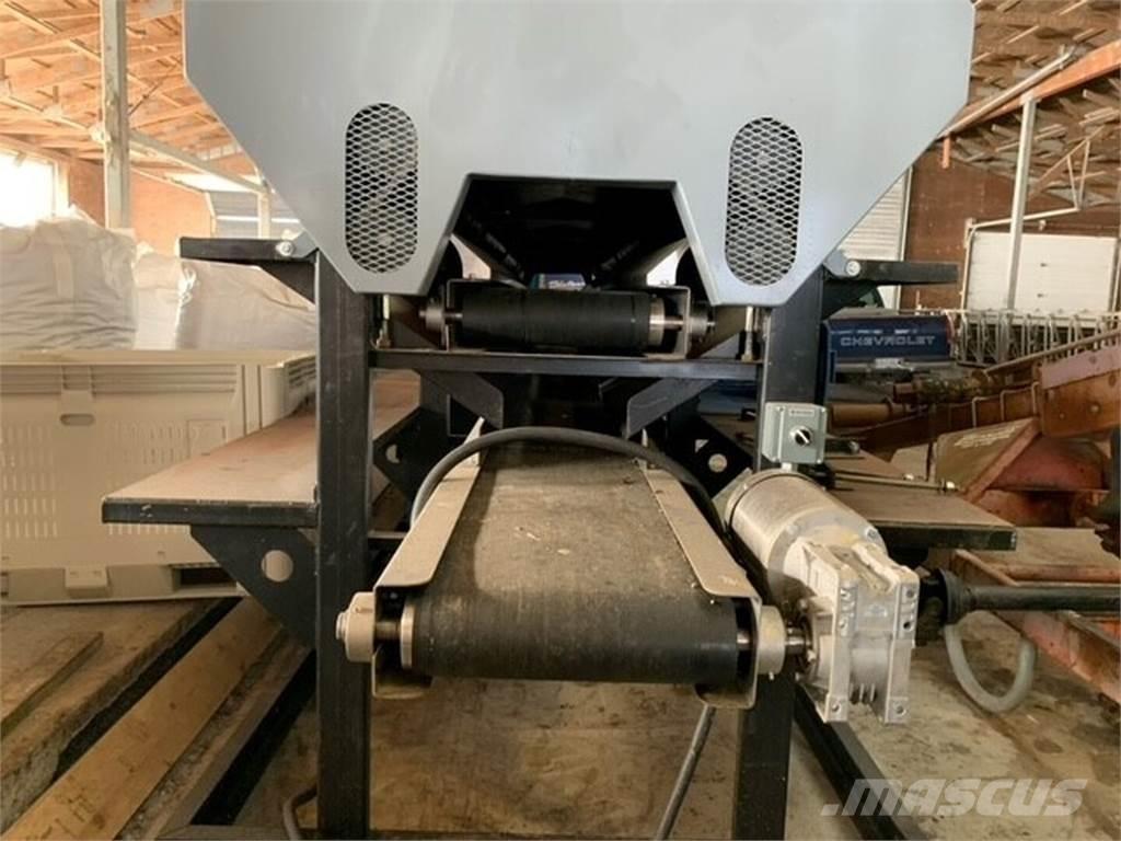  ANDGAR Bale shredders, cutters and unrollers