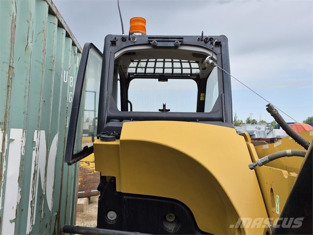 CAT TH560B Telehandlers