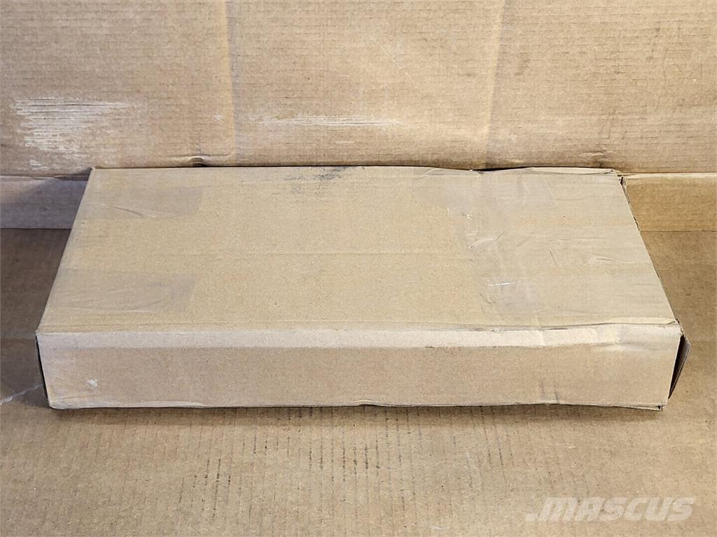 Donaldson P533788 Other