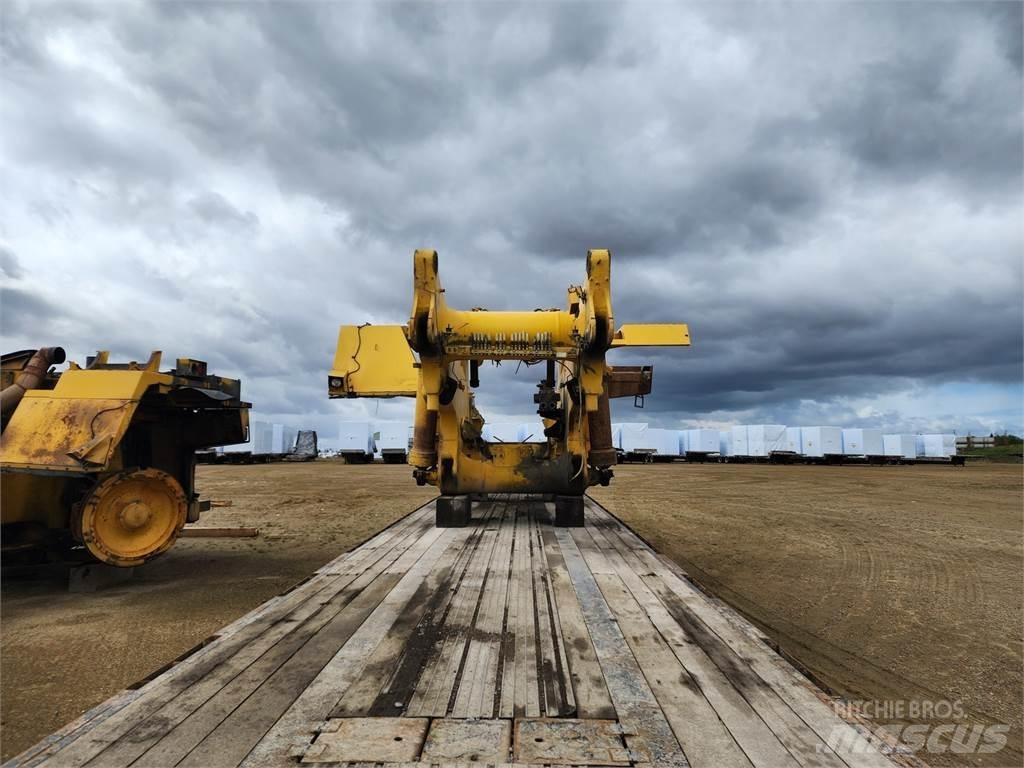 Komatsu  Articulated Haulers