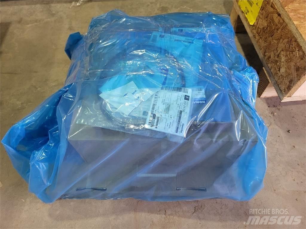 Komatsu 58E-SM-AK030 Articulated Haulers