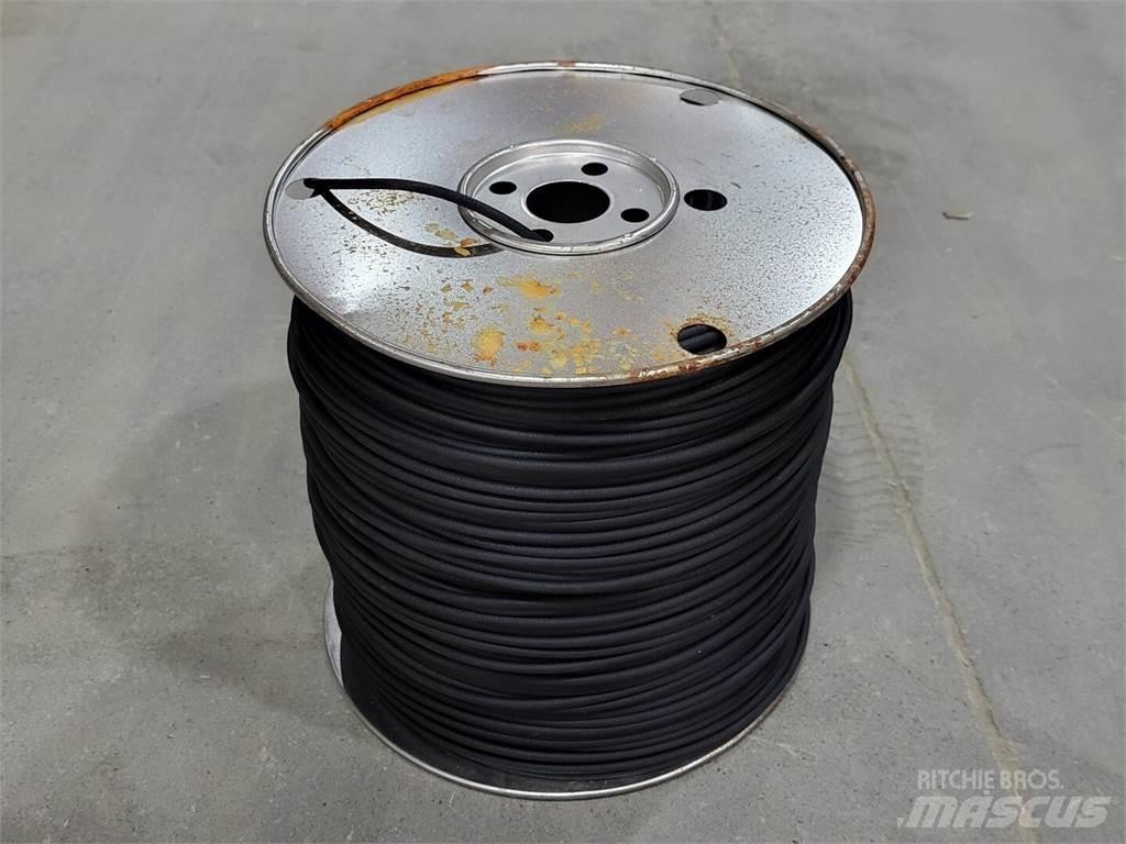  LAYFIELD Welding Equipment