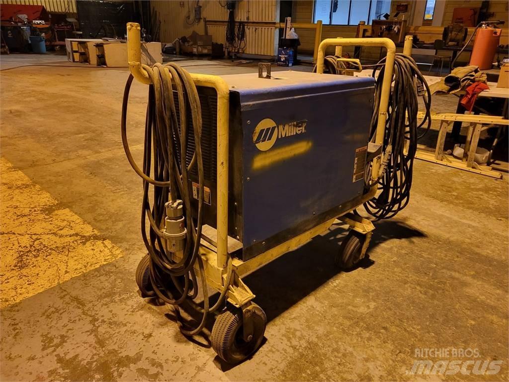 Miller Dimension 652 Welding Equipment