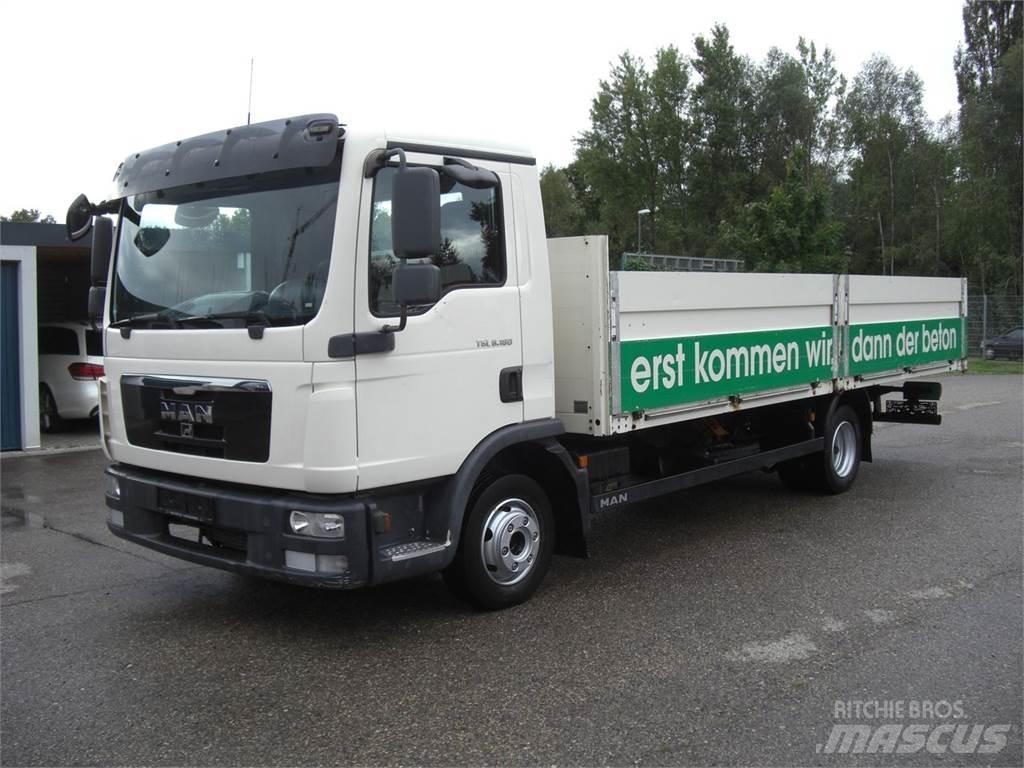 MAN 8180L Curtain sider trucks