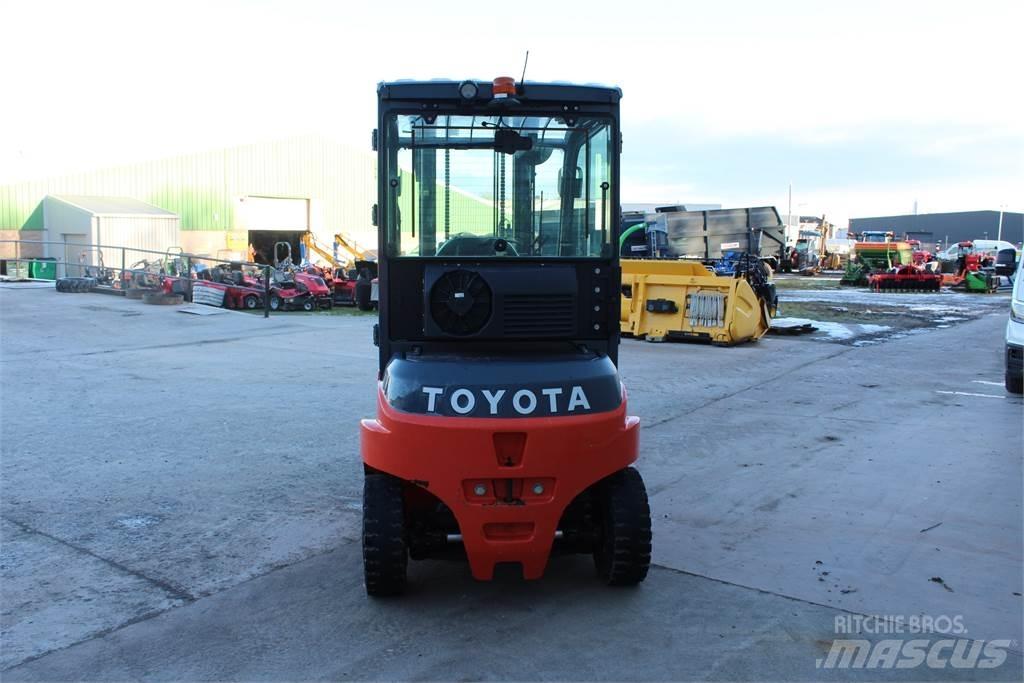 Toyota 4T Forklift Other