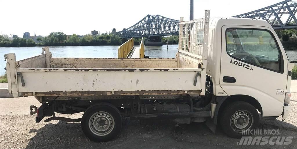 Toyota NT21Y Tipper trucks