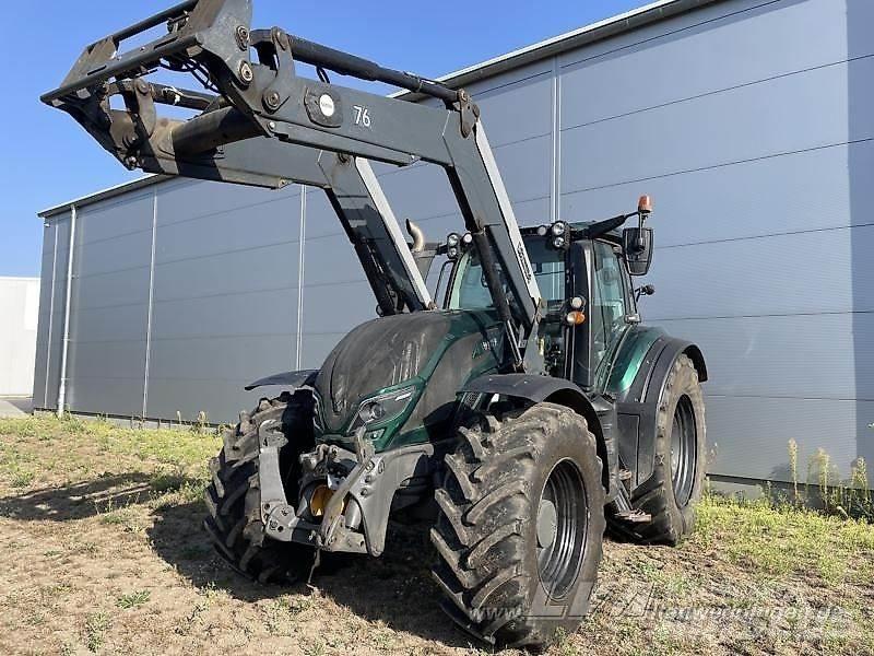 Valtra T174 Tractors