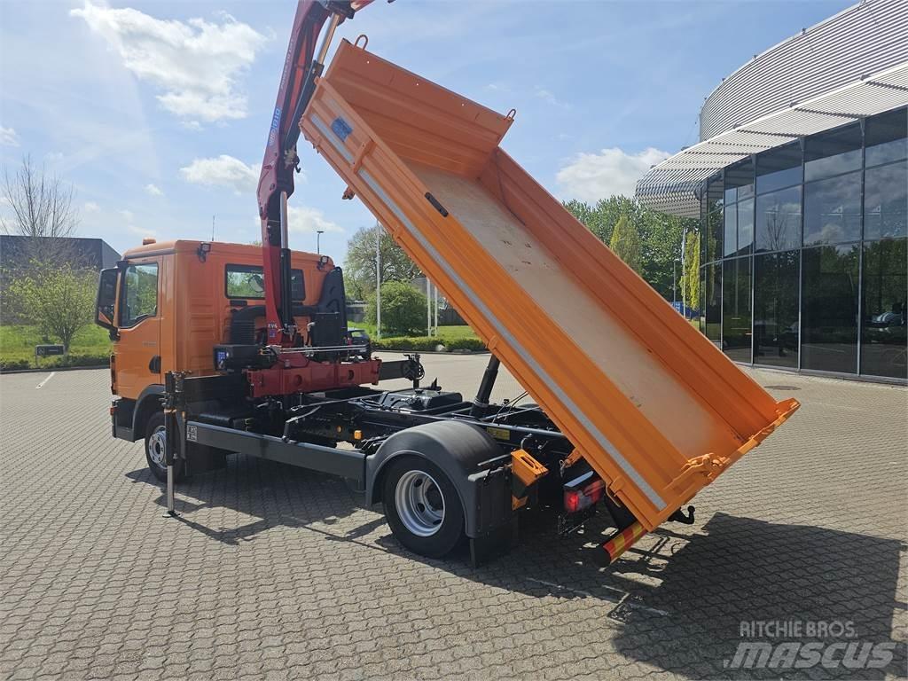 MAN TGL 8.220 Truck mounted cranes