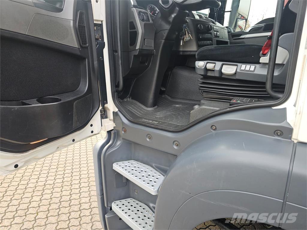 MAN TGS 26.500 6X2-4 Container trucks