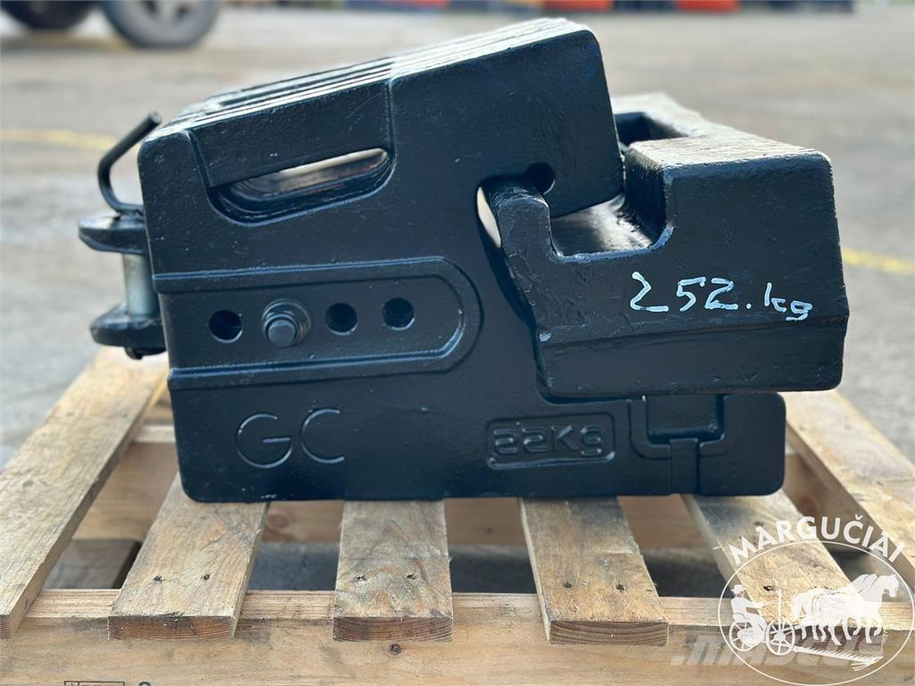 Farmtrac 252 kg. Farm machinery