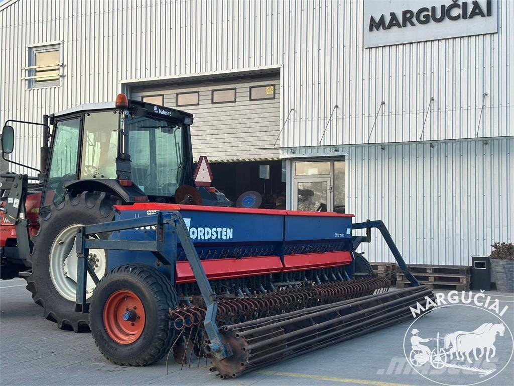 Nordsten CLF 400, 4 m. Farm machinery