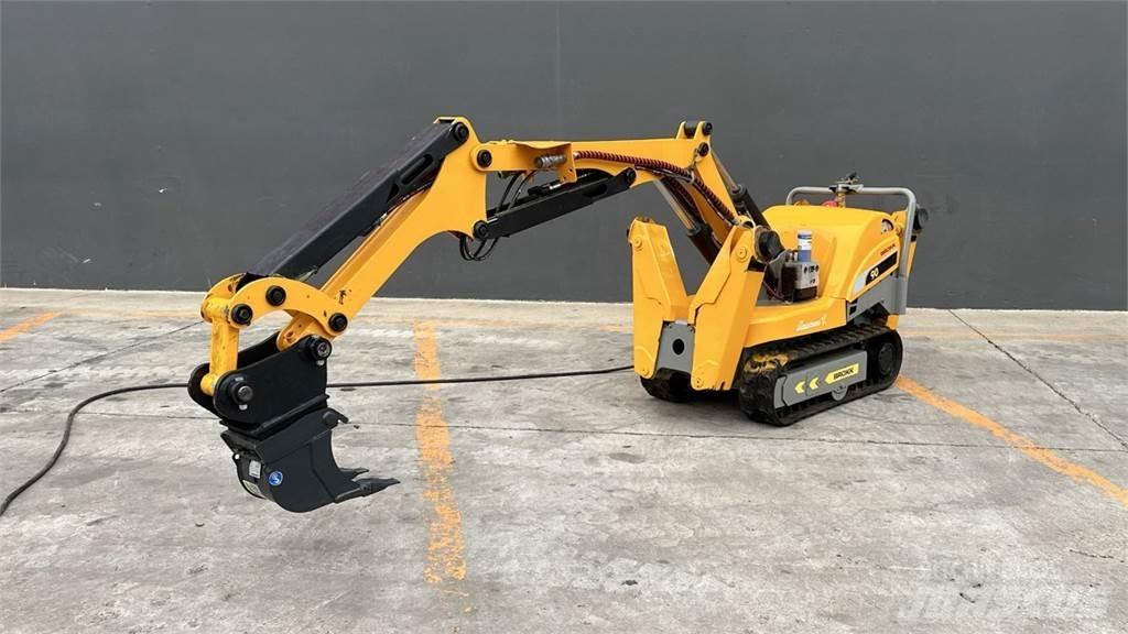 Brokk 90 Mini excavators < 7t (Mini diggers)