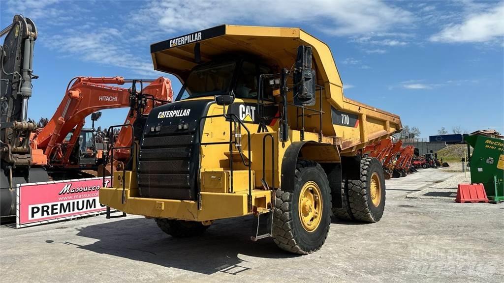 CAT 770 Site dumpers