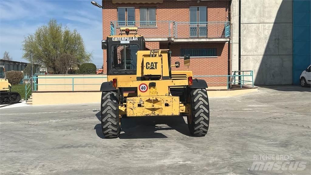 CAT TH63 Telescopic handlers