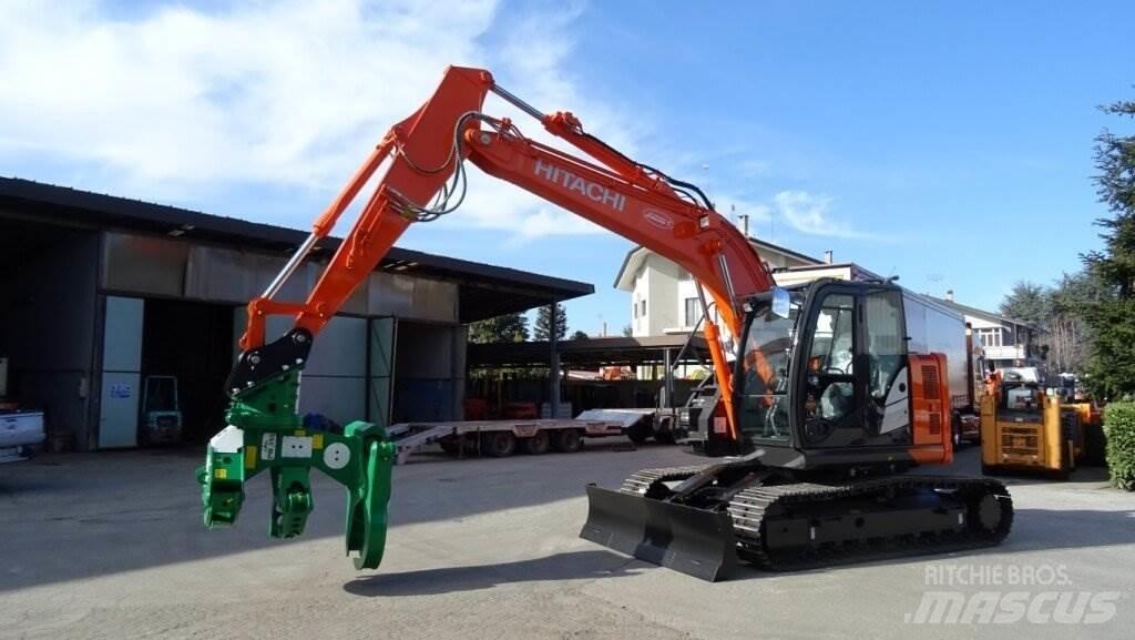 Hitachi ZX135US-6 Excavators