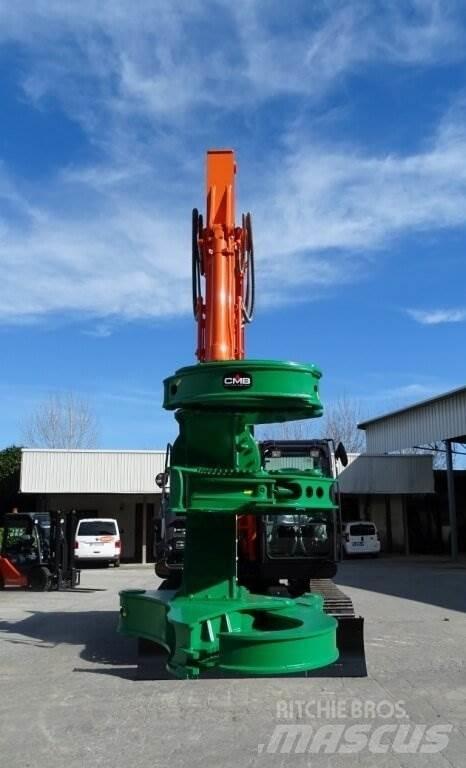 Hitachi ZX135US-6 Excavators