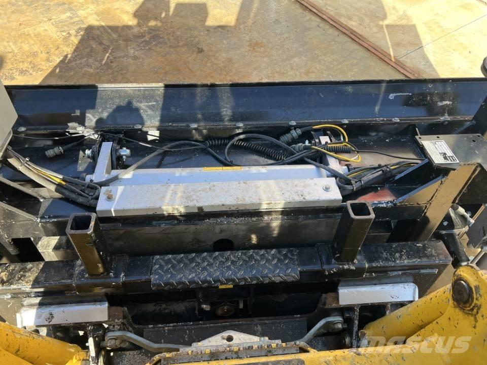 Komatsu CK 20 HF Skid steer loaders