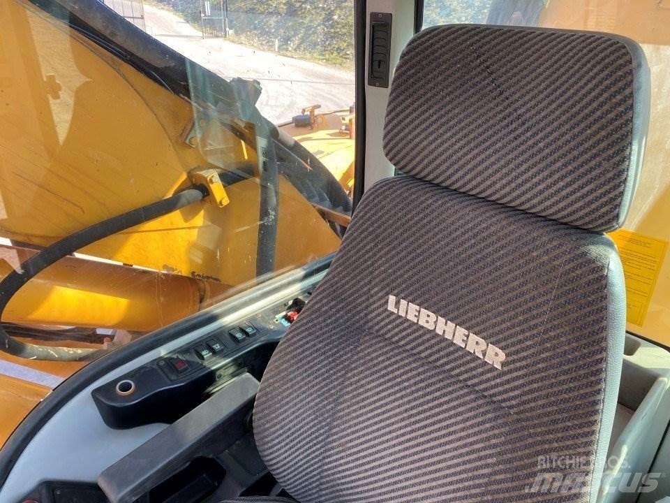 Liebherr A316 Wheeled excavators