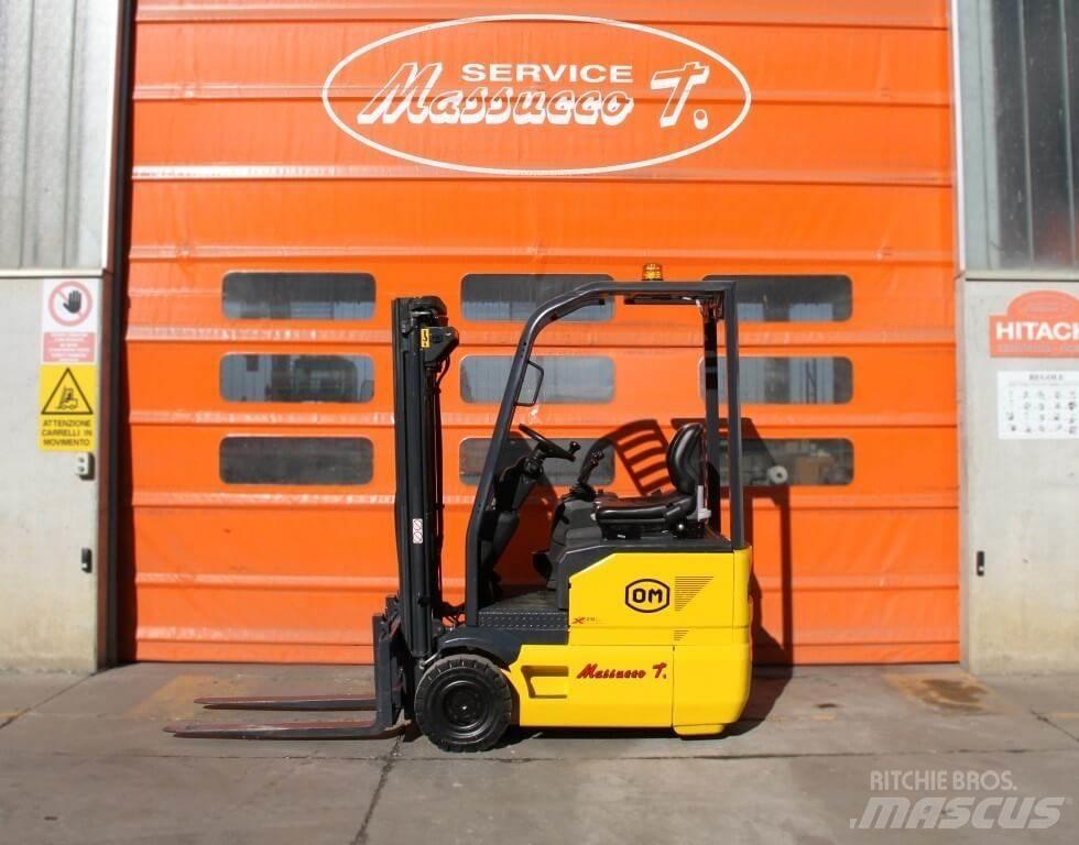 OM XE13 AC Electric forklift trucks