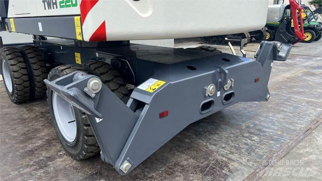 Terex TWH 220 S5 Wheeled excavators