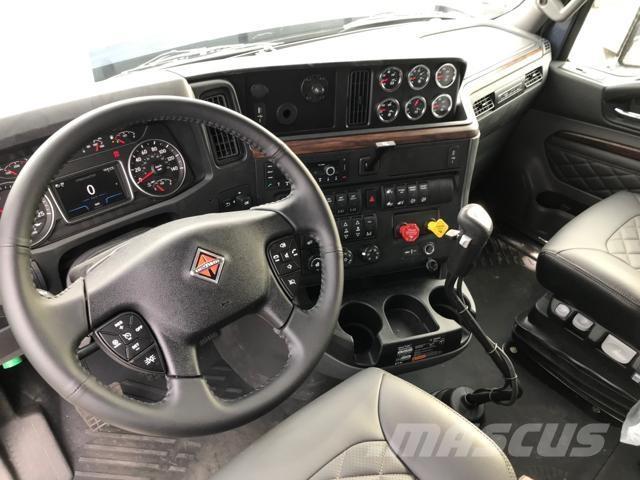 International HX Prime Movers