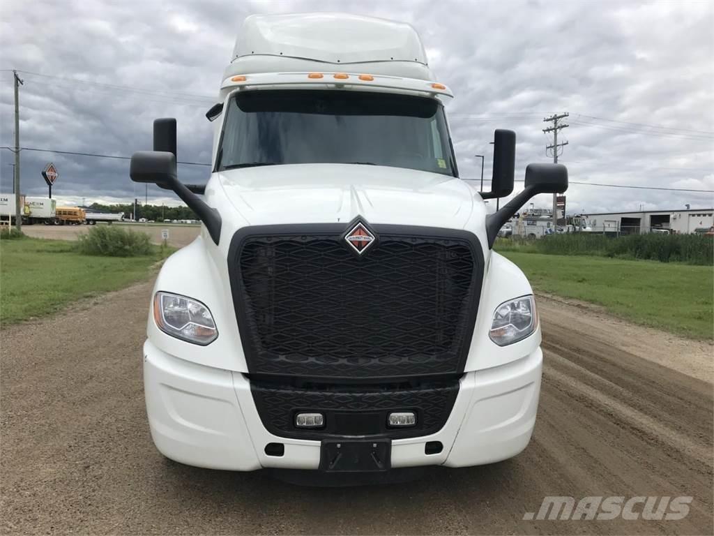 International LT Prime Movers