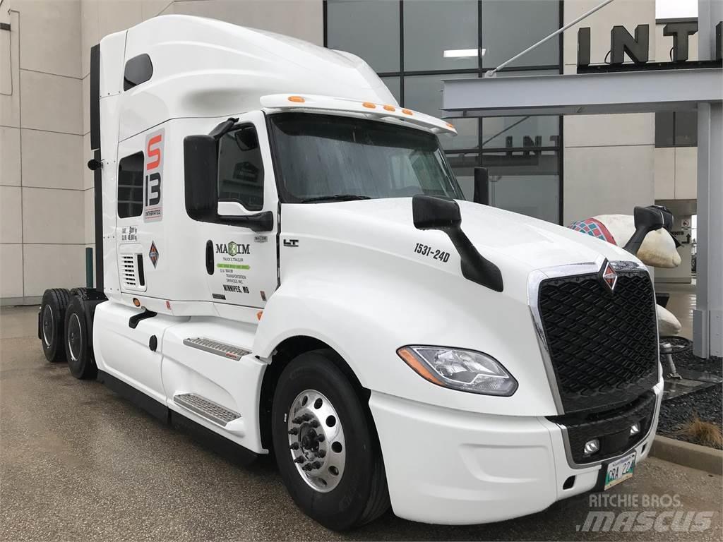 International LT Prime Movers