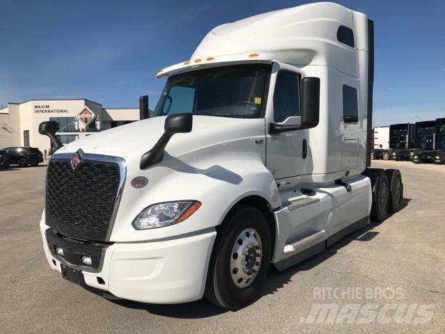 International LT Prime Movers