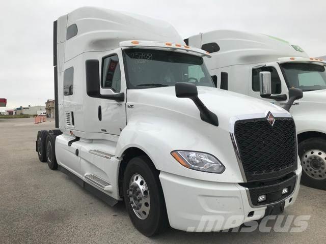 International LT Prime Movers