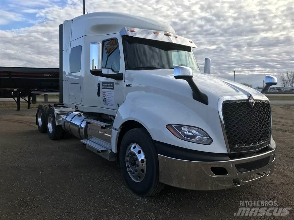 International LT Prime Movers