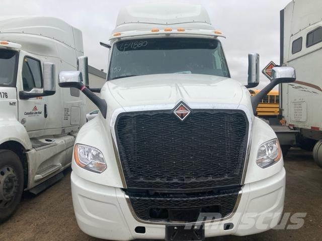 International LT Prime Movers