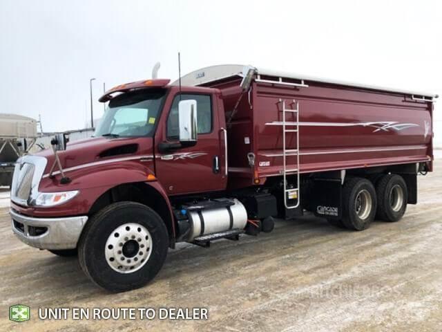 International MV Farm / grain trucks