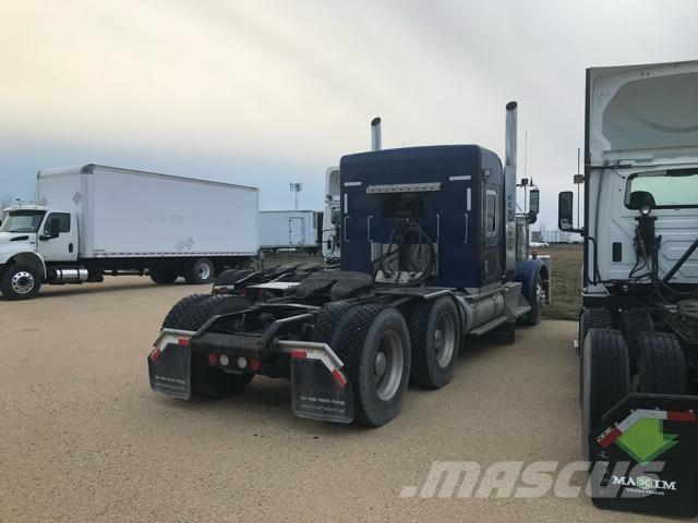 Kenworth W900 Prime Movers