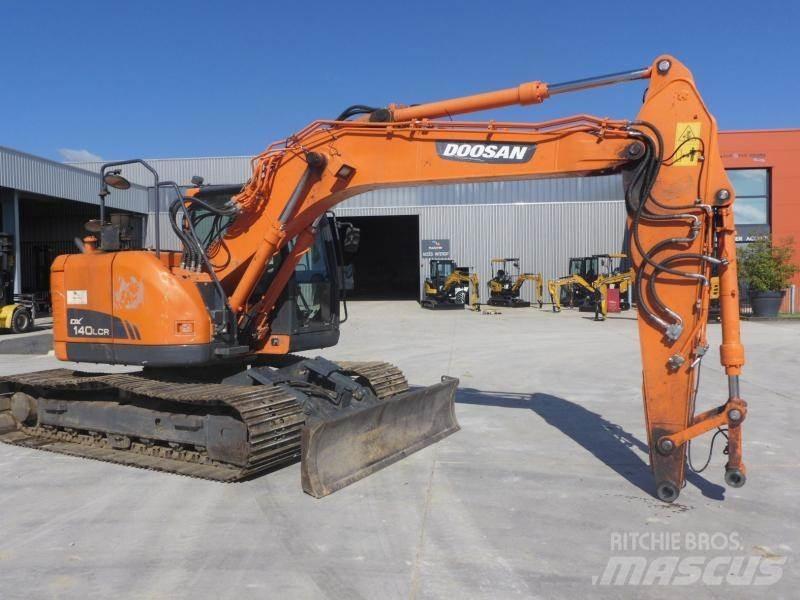 Doosan DX140LC Crawler excavators