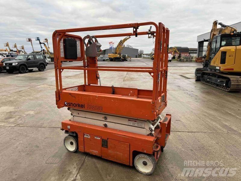 Snorkel S3215E Articulated boom lifts