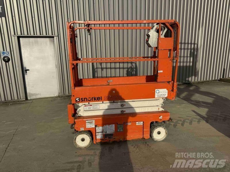 Snorkel S3215E Articulated boom lifts