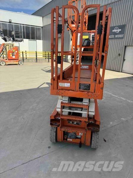 Snorkel S3220E Articulated boom lifts