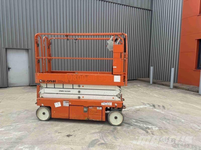 Snorkel S3220E Articulated boom lifts