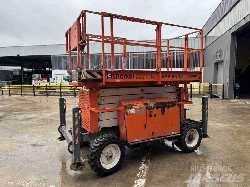 Snorkel S3370RT Articulated boom lifts