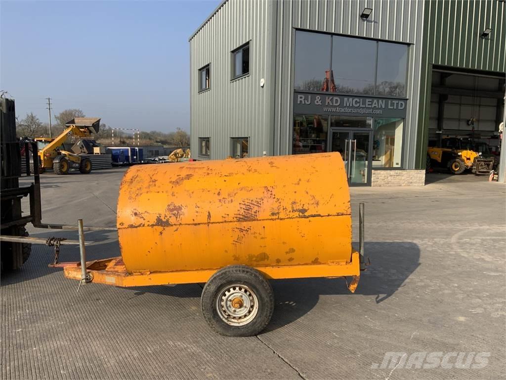  Diesel Bowser (ST22825) Farm machinery