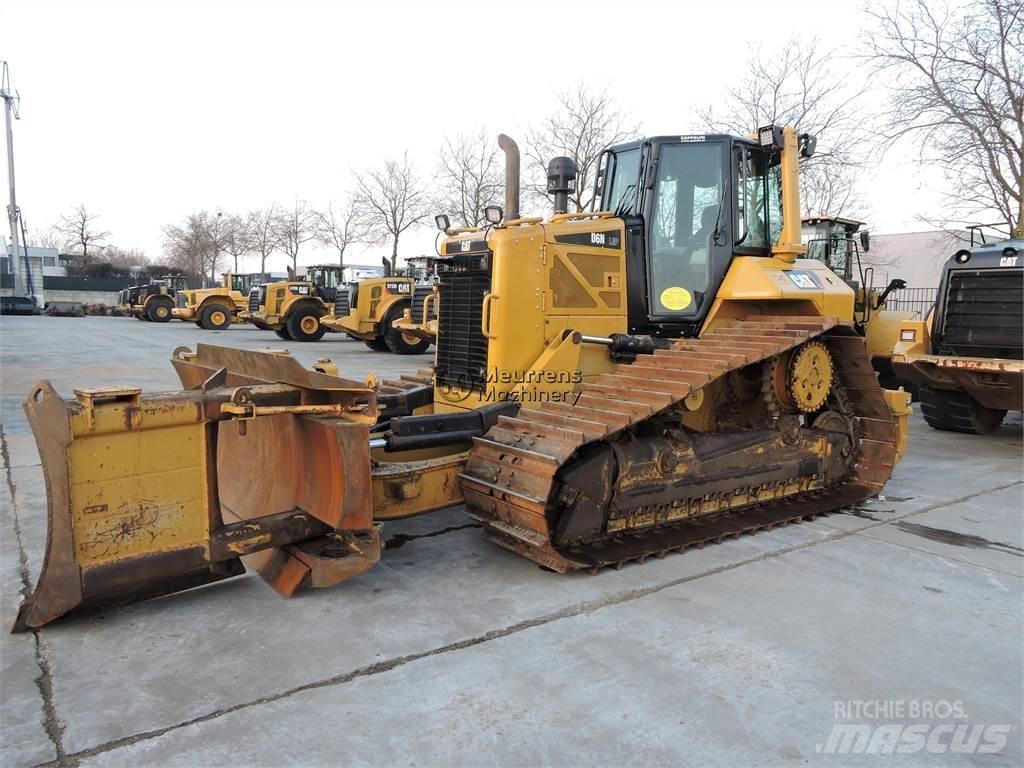 CAT D6NLGP Dozers