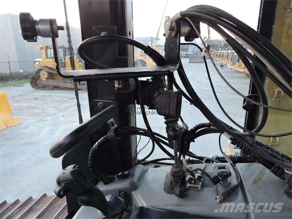 CAT D6NLGP Dozers