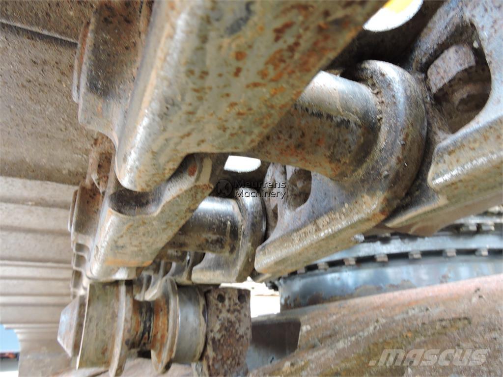 Komatsu PC180LX-7 Crawler excavators