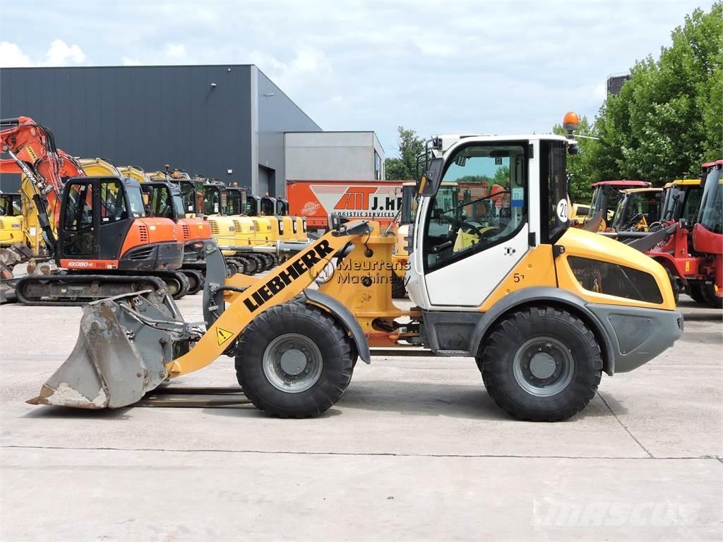 Liebherr L508 + FORK Wheel loaders