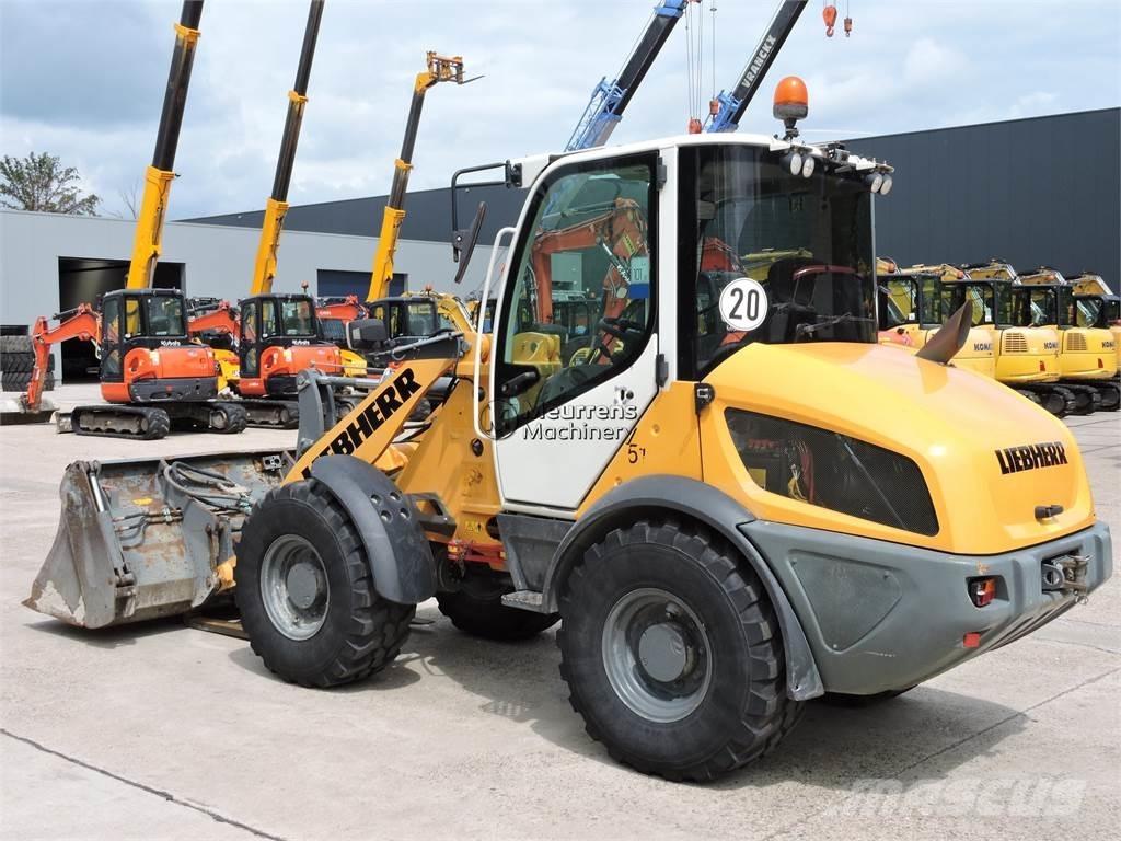 Liebherr L508 + FORK Wheel loaders